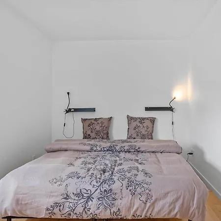 M373-vaeggerlose-marielyst-strandvej-59-d-1-tv *