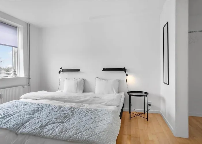 M373-vaeggerlose-marielyst-strandvej-59-d-1-tv