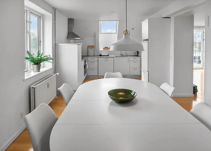 M373-vaeggerlose-marielyst-strandvej-59-d-1-tv Дом отдыха